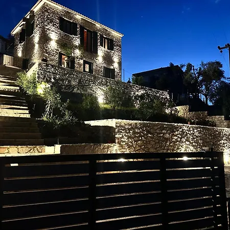 Chrysavgi Stone House Villa