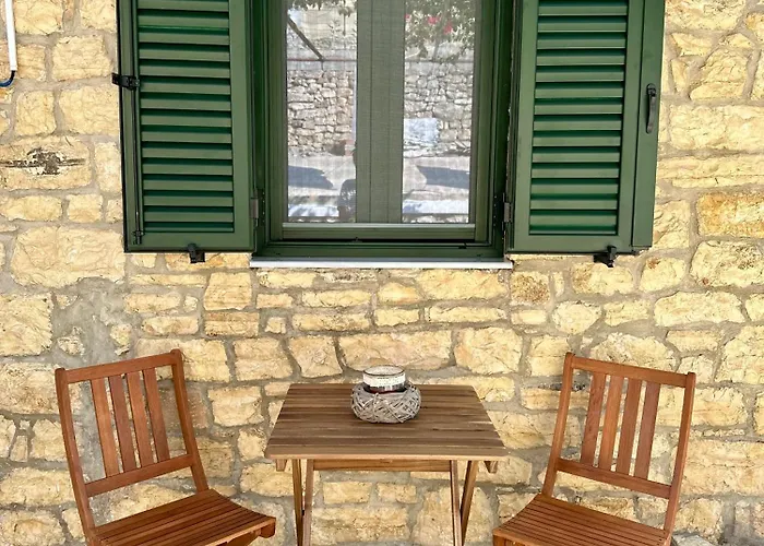 Chrysavgi Stone House * Katomerion