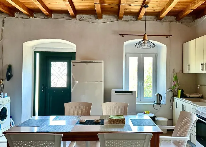 Villa Chrysavgi Stone House Katomerion