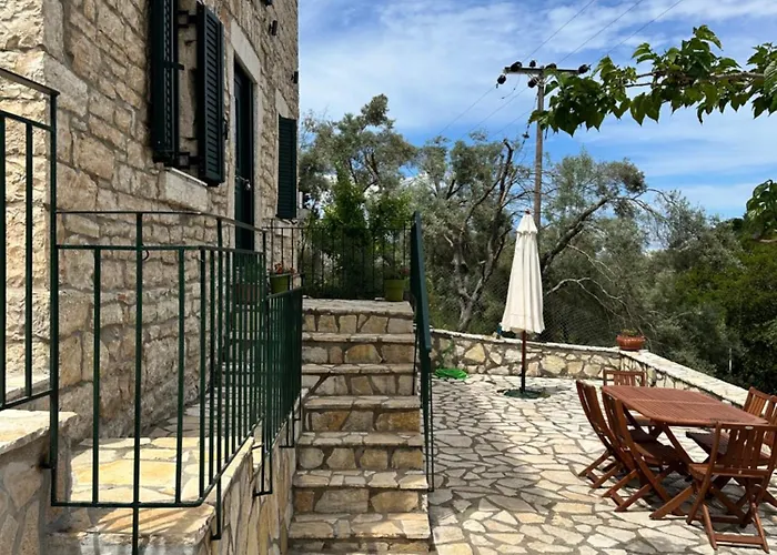 Villa Chrysavgi Stone House *