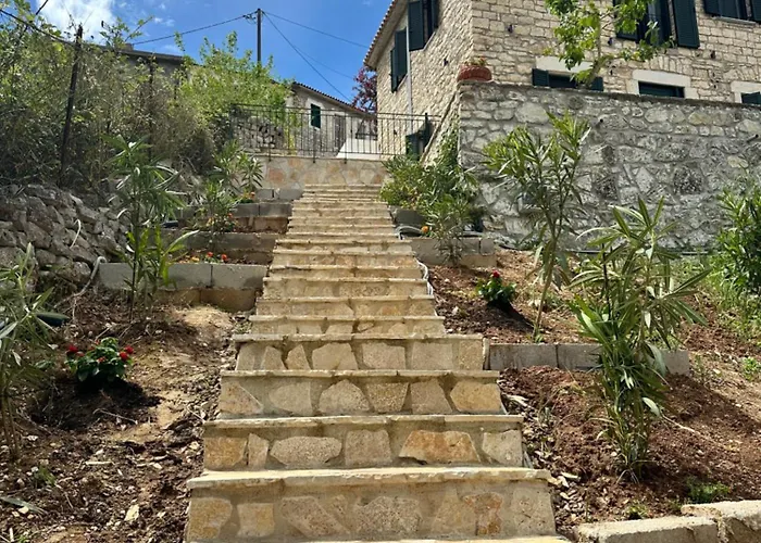 Villa Chrysavgi Stone House